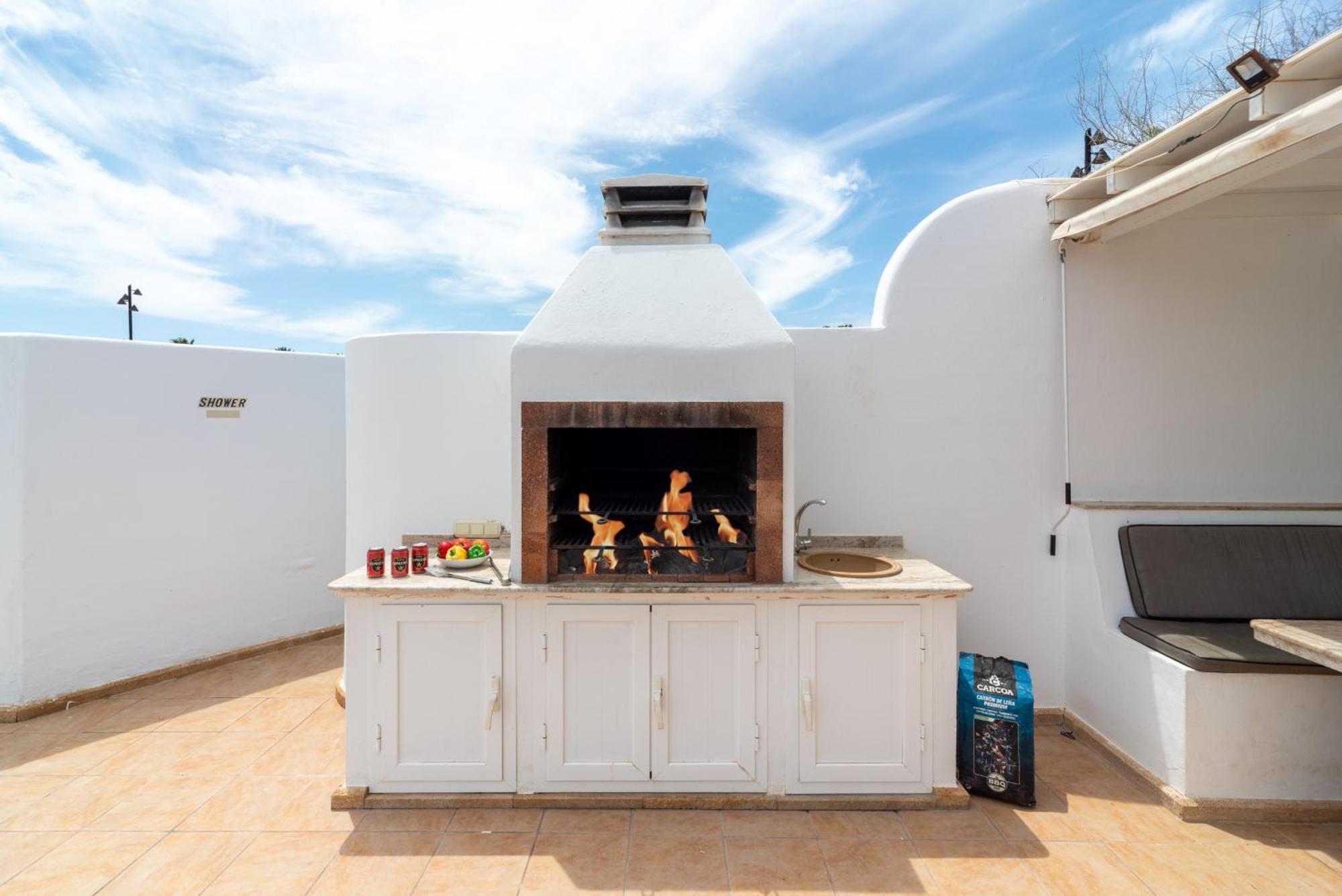 Villa Michelle - Lh114 By Villas Now Ltd Playa Blanca  Luaran gambar