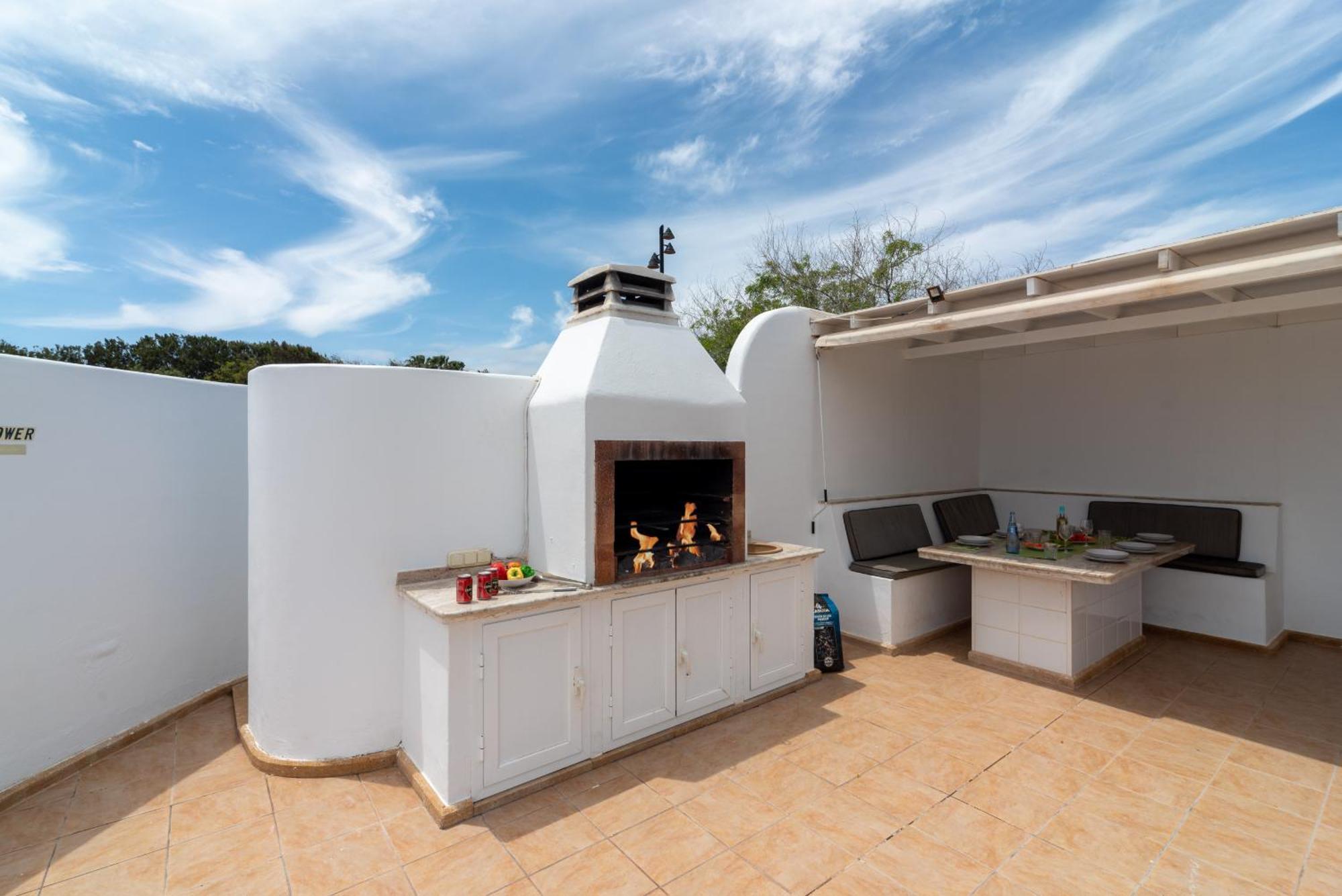 Villa Michelle - Lh114 By Villas Now Ltd Playa Blanca  Luaran gambar