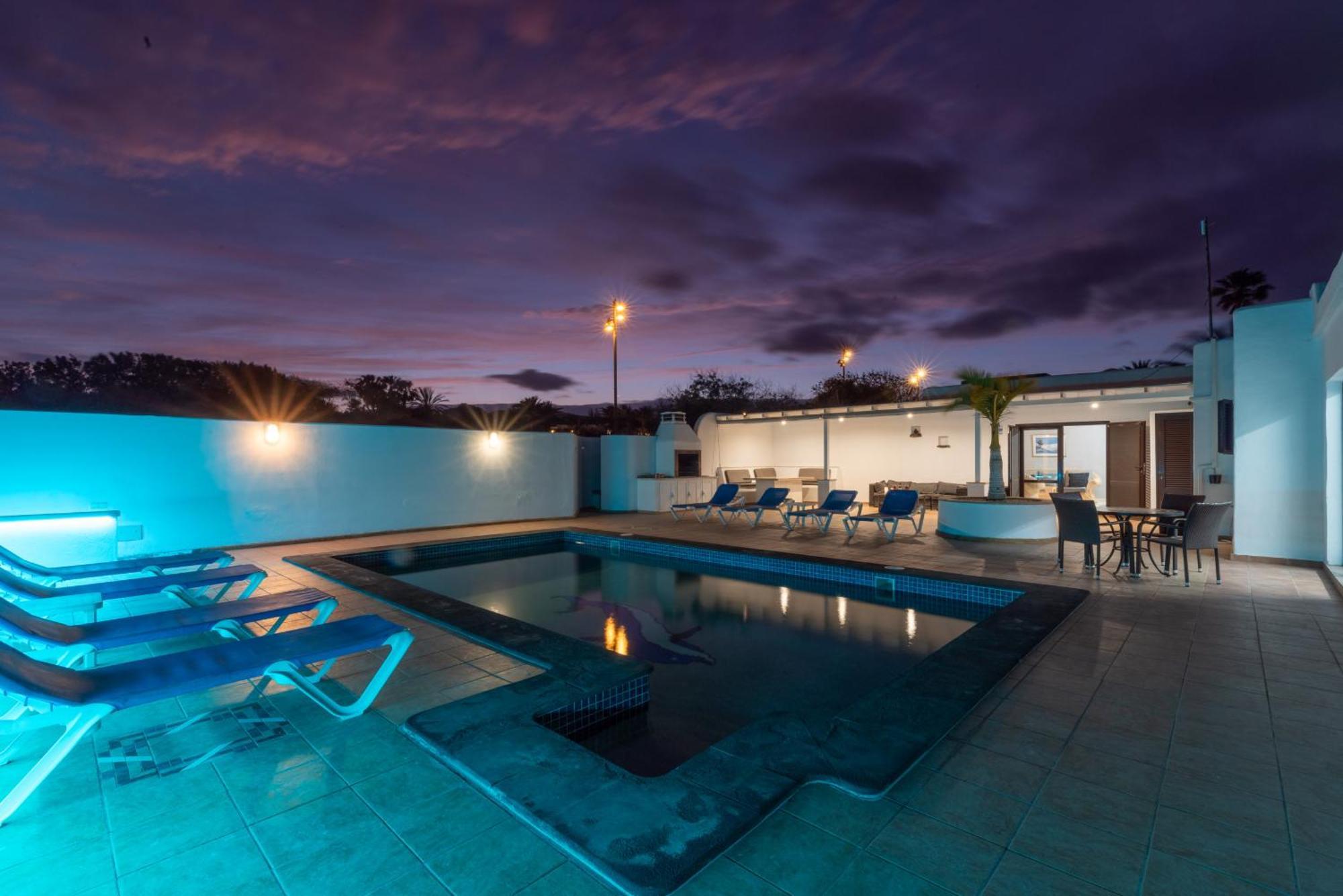 Villa Michelle - Lh114 By Villas Now Ltd Playa Blanca  Luaran gambar